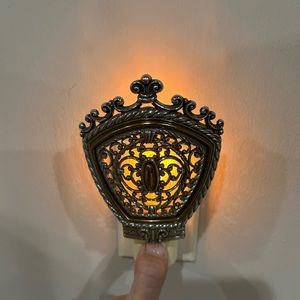 Brighton Royale Night Light.